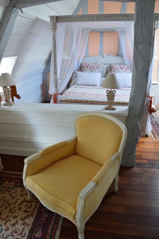 La Grange Des Marettes Bed & Breakfast Cleres Exterior photo