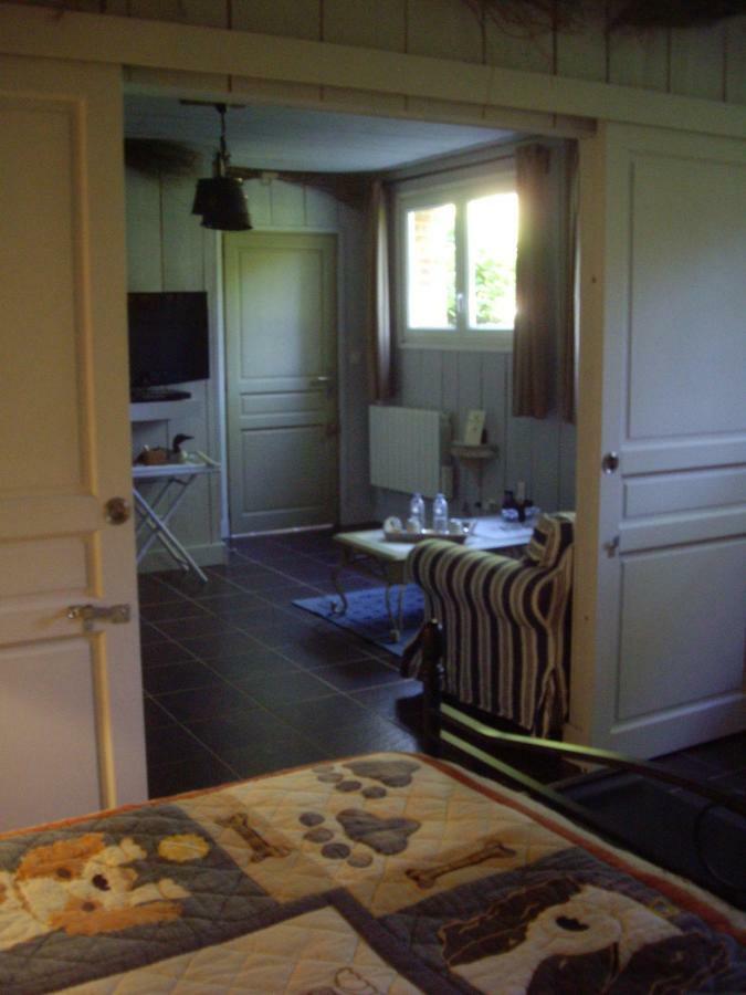La Grange Des Marettes Bed & Breakfast Cleres Exterior photo
